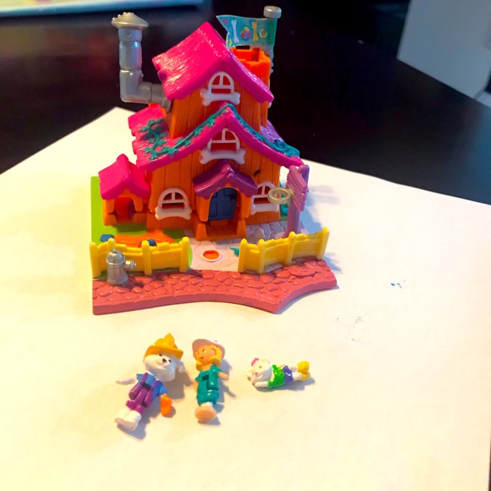 Vintage 90s Polly Pocket - Dog House 1994